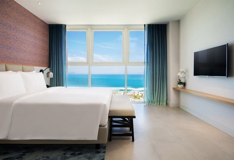 سوییت سوپریور, Alma Resort Cam Ranh
