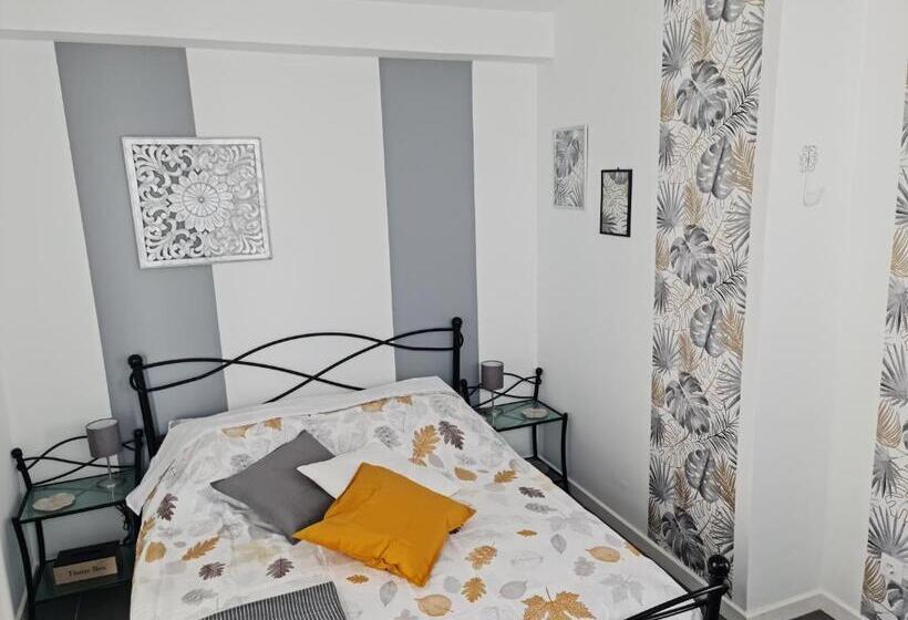 سوییت خانوادگی, Deluxe B&b Casa Alegria, Tarrafal