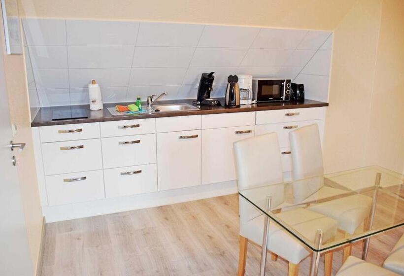 شقة غرفتين, Ferienwohnungen Moenchgut Und Ruegen