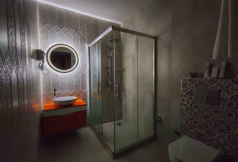 اتاق استاندارد یک نفره, Porto Hotel Baku