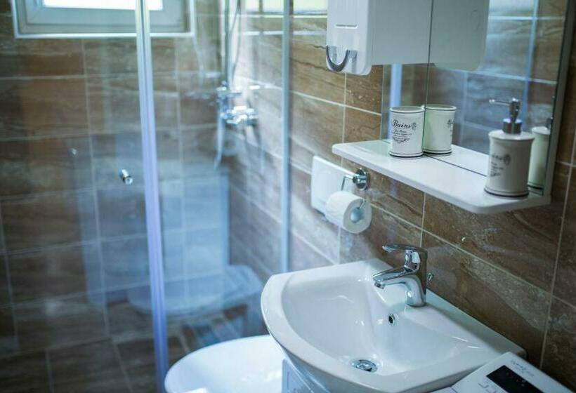 آپارتمان 3 خوابه, Apartman Nisa