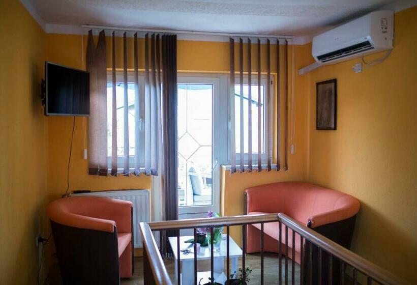 آپارتمان 3 خوابه, Apartman Nisa