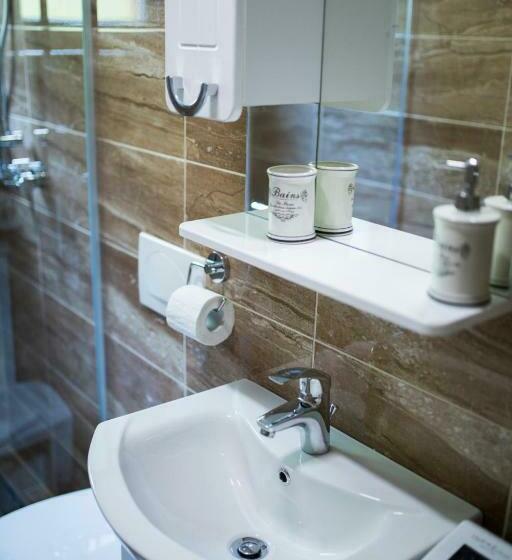 آپارتمان 3 خوابه, Apartman Nisa