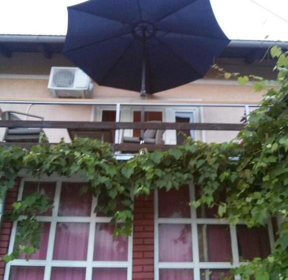 آپارتمان 3 خوابه, Apartman Nisa