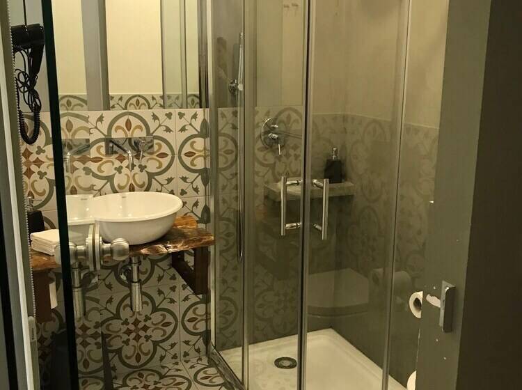 سوییت, Goodtime Marquês Suites