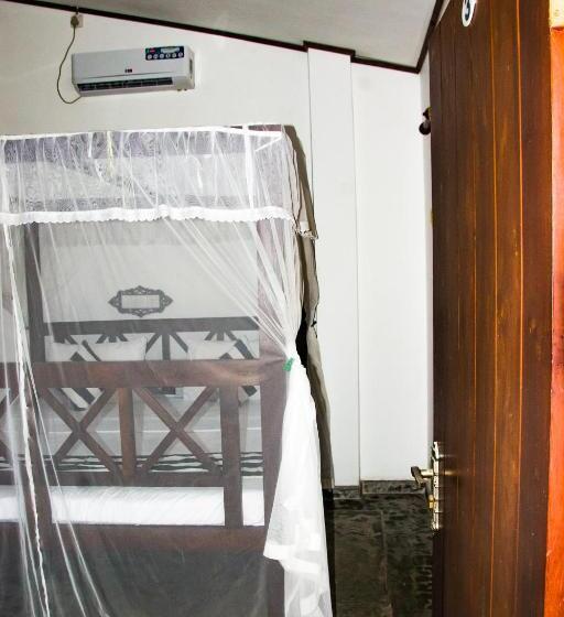 חדר דלוקס עם מרפסת, Mommy House Unawatuna Nalaka