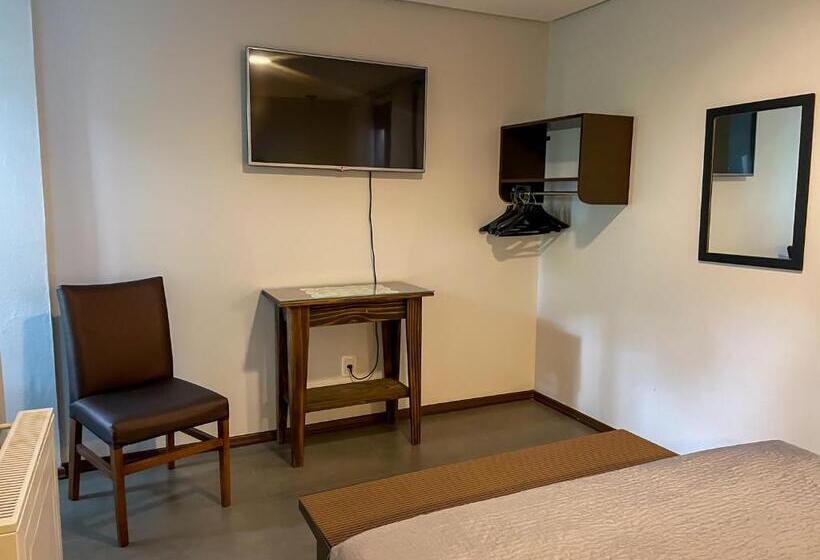 기본룸, Pousada Das Araucarias