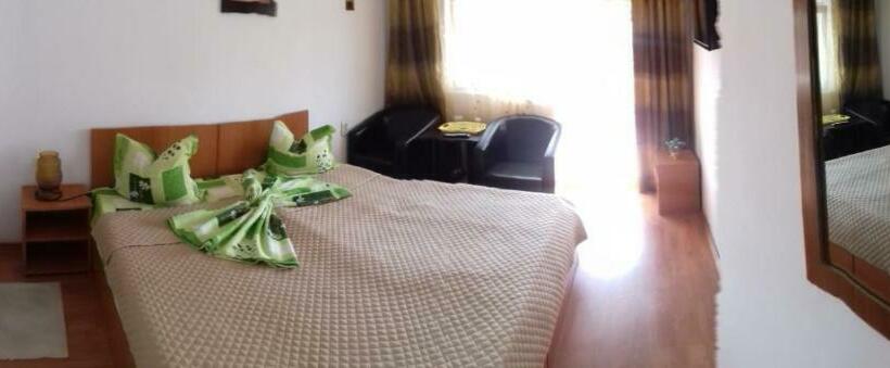 غرفة قياسية, Vila Efor