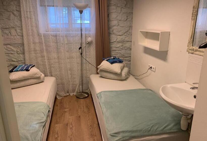 اتاق استاندارد, Süda Hostel