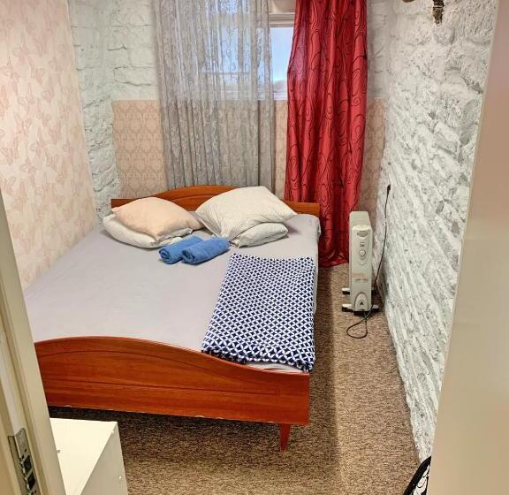 اتاق اکونومی, Süda Hostel