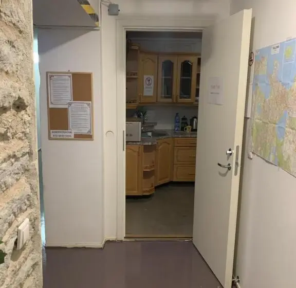 اتاق اکونومی, Süda Hostel