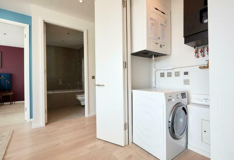 1 Bedroom Apartment, Sonder At Britain Quay