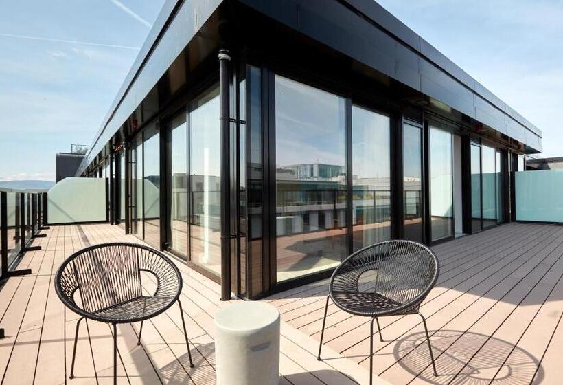 דירת שני חדרים, Sonder At Britain Quay