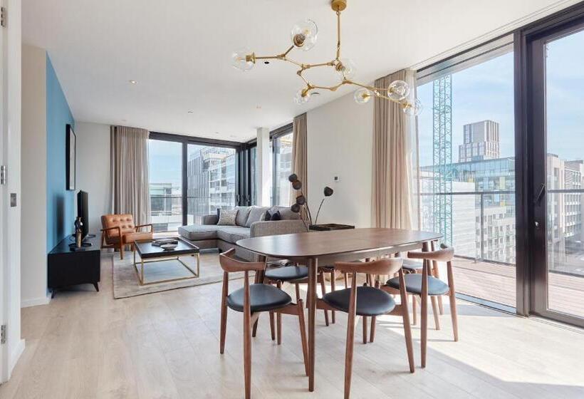 2 Bedroom Apartment, Sonder At Britain Quay