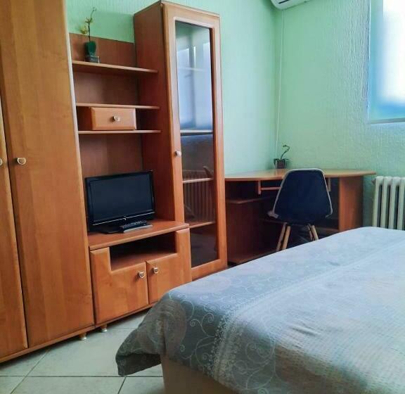 اتاق لوکس, S&z Hostel