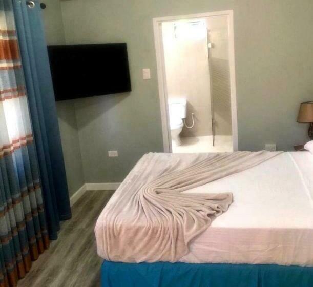 استودیوی استاندارد با چشم‌انداز دریا, Castara Inn