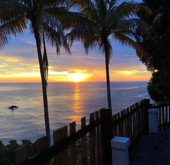 استودیوی استاندارد با چشمانداز دریا, Castara Inn