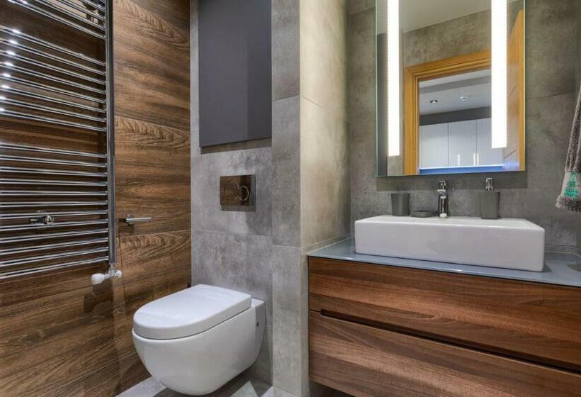 آپارتمان 1 خوابه با چشمانداز, Kalman Spa&gym