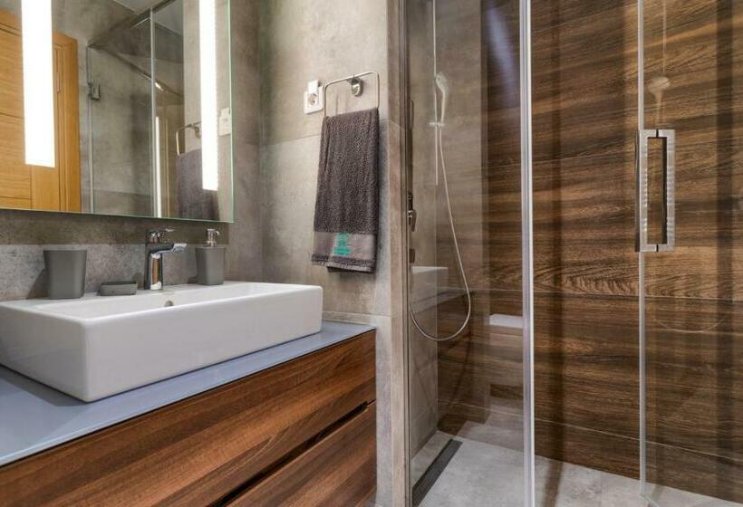 آپارتمان 1 خوابه با چشمانداز, Kalman Spa&gym