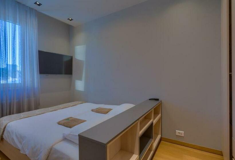 آپارتمان 1 خوابه با چشمانداز, Kalman Spa&gym