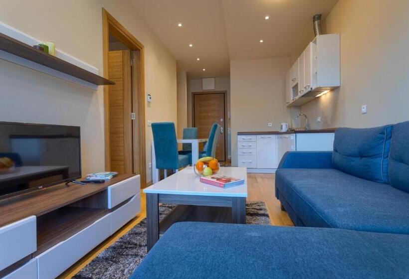 آپارتمان 1 خوابه با چشمانداز, Kalman Spa&gym