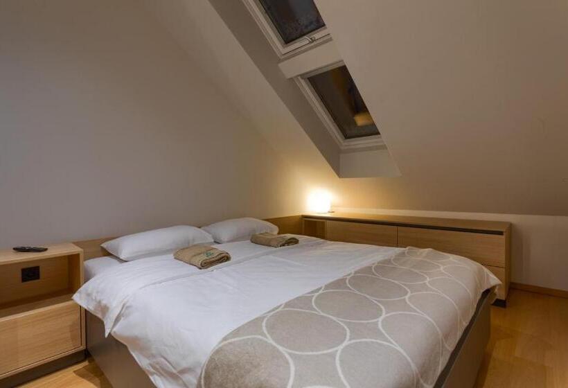 1 Bedroom Penthouse Apartment, Kalman Spa&gym