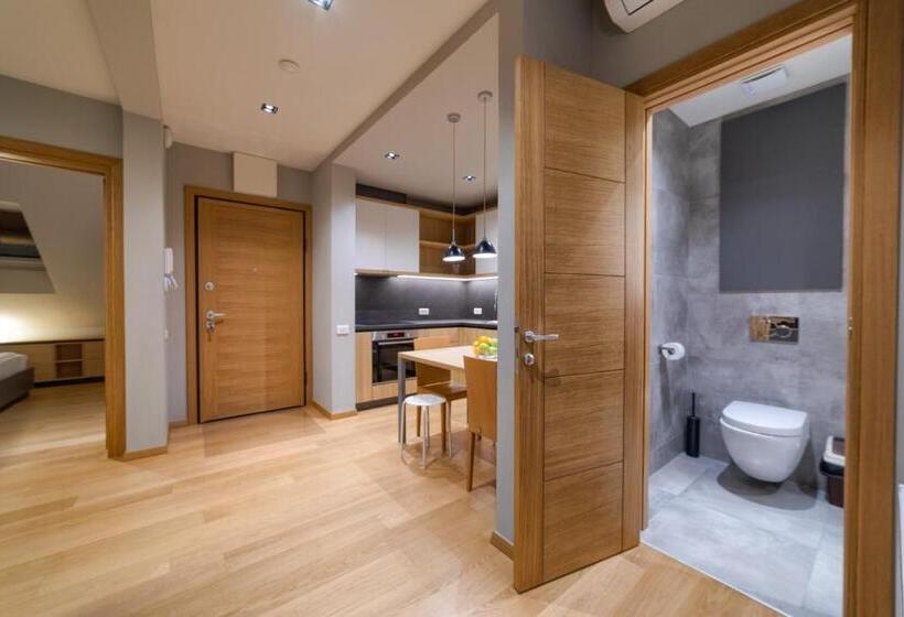 1 Bedroom Penthouse Apartment, Kalman Spa&gym