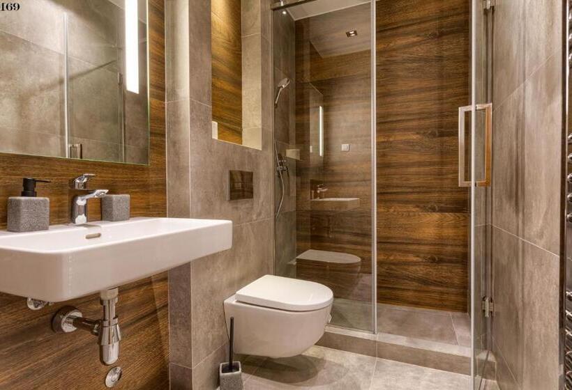 آپارتمان 3 خوابه, Kalman Spa&gym