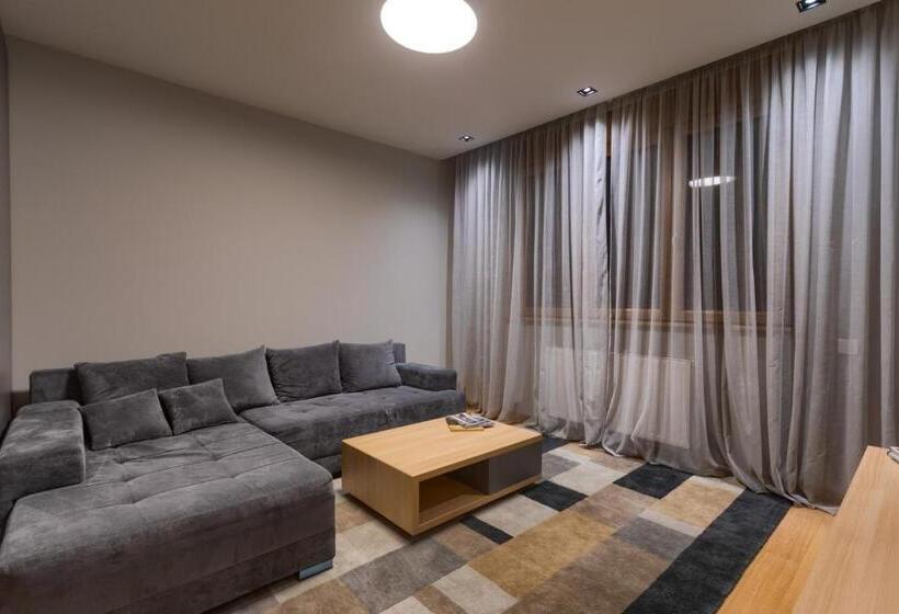 1 Bedroom Penthouse Apartment, Kalman Spa&gym