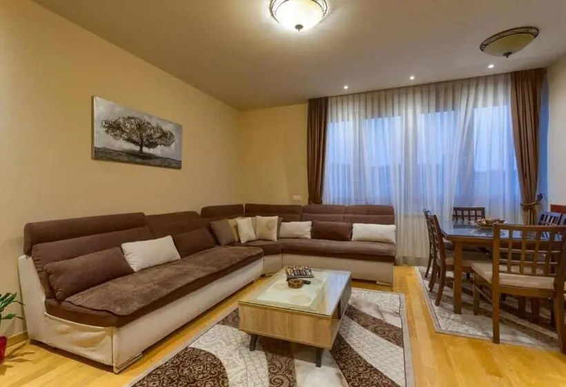 1 Bedroom Penthouse Apartment, Kalman Spa&gym