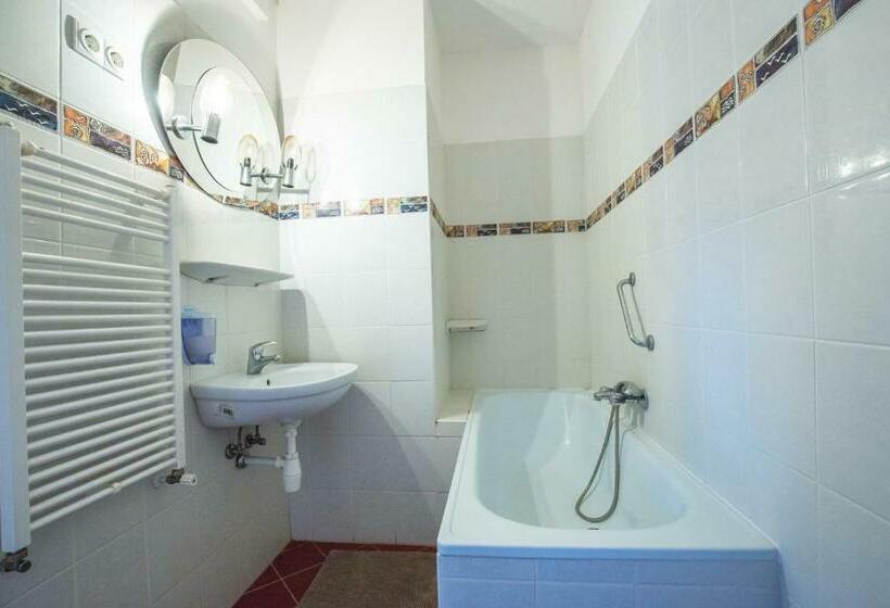 Апартаменты 1 Спальня, Kis Gast Panoráma Apartman