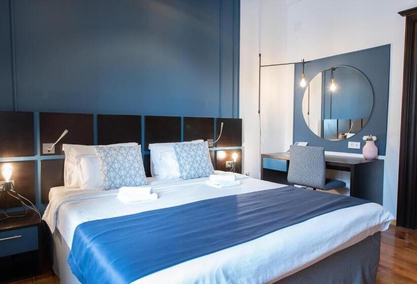 اتاق عادی, Kotor Nest