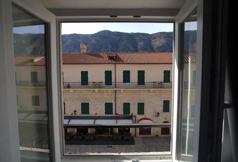 اتاق استاندارد, Kotor Nest