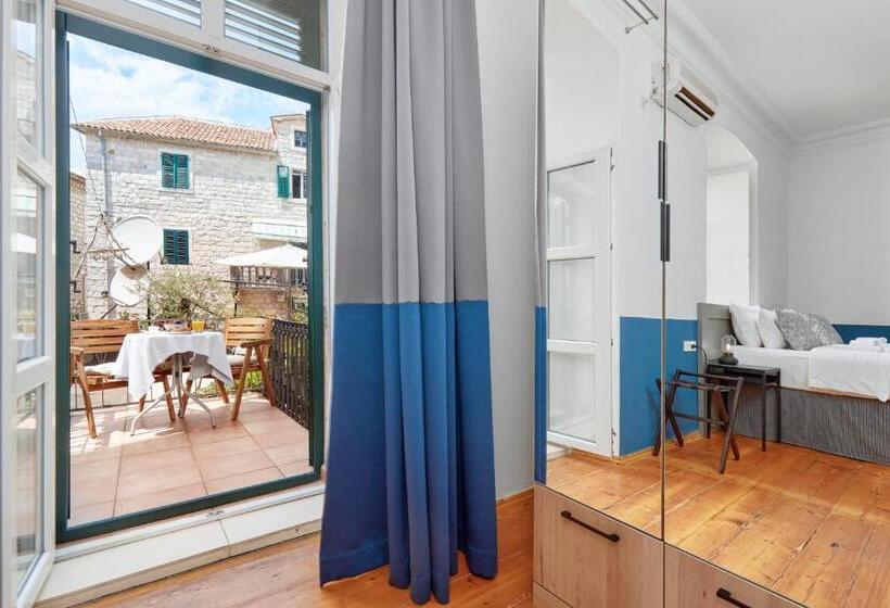 اتاق استاندارد با تراس, Kotor Nest