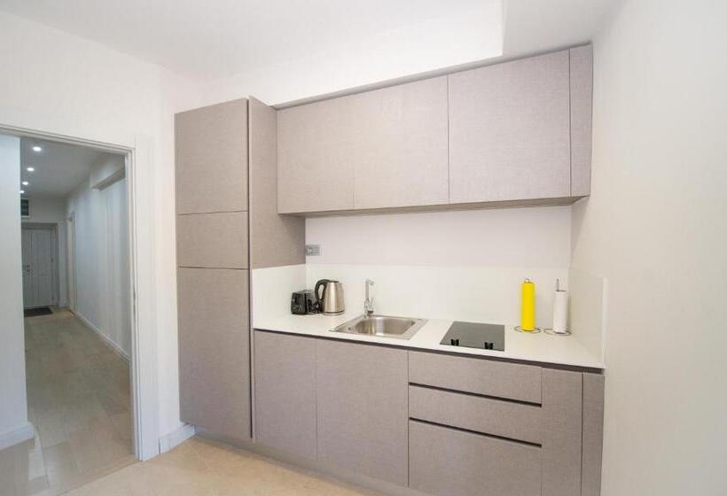 آپارتمان سوپریور 1 خوابه, Kotor Nest