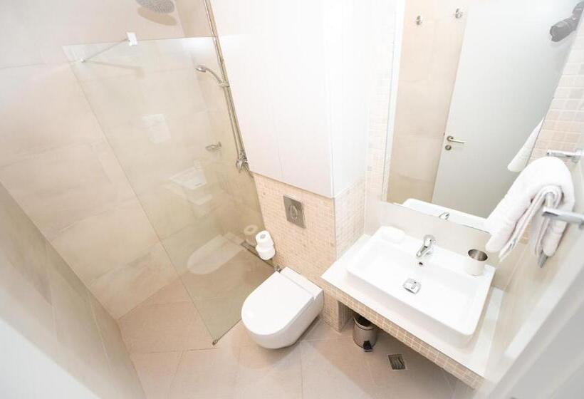 آپارتمان سوپریور 1 خوابه, Kotor Nest