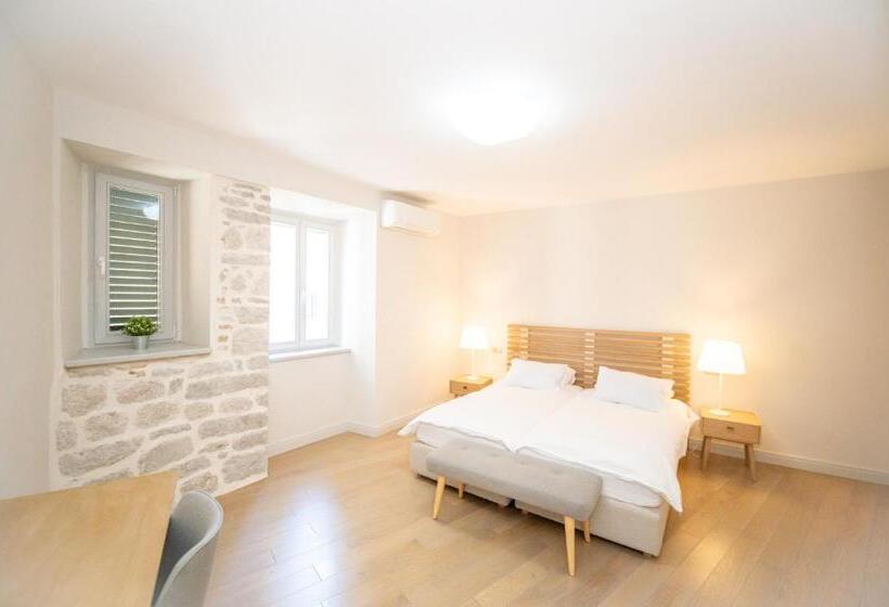 آپارتمان سوپریور 1 خوابه, Kotor Nest