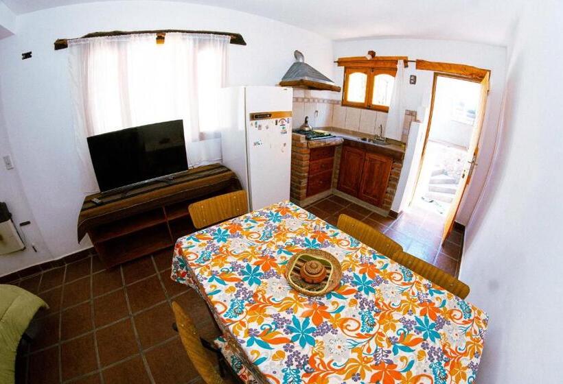 Семейное Бунгало, La Casa De Violeta