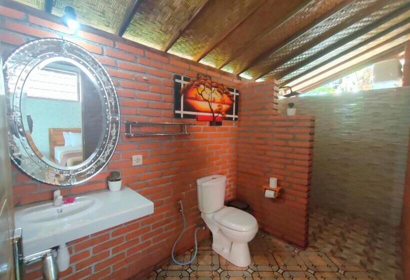 בקתה סטנדרטית, The Lumbung Tejakula