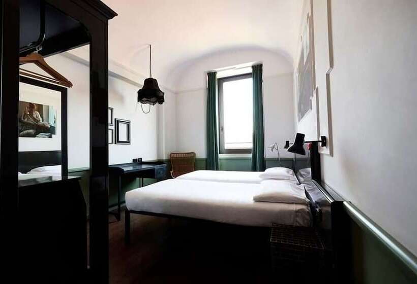 اتاق لوکس, Generator Rome