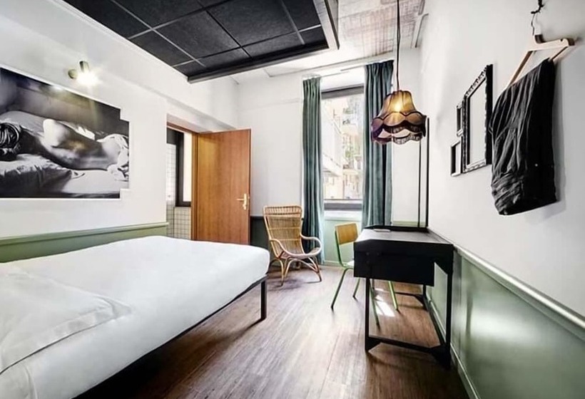 اتاق لوکس یک تخته, Generator Rome