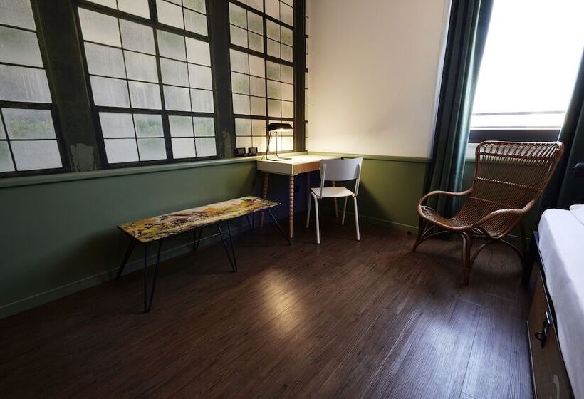 اتاق استاندارد, Generator Rome