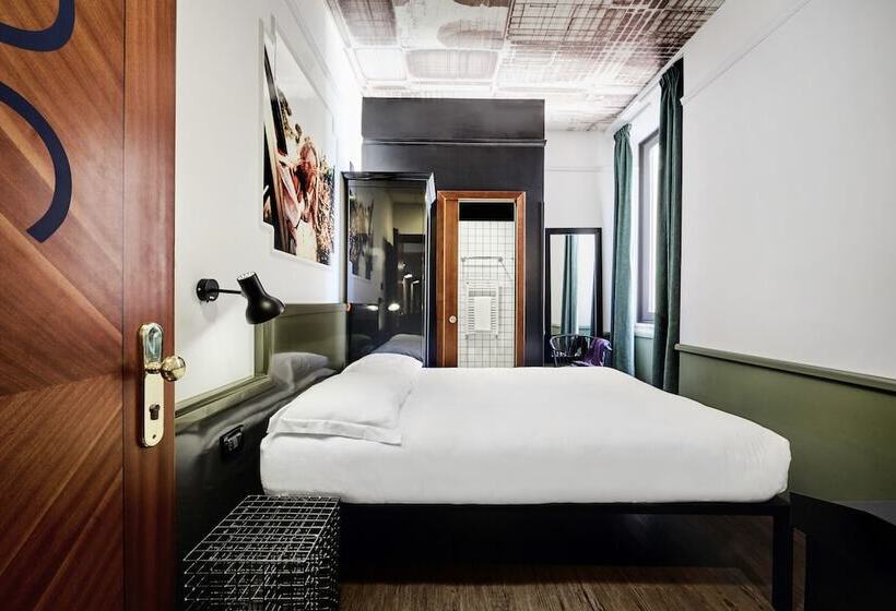 اتاق لوکس, Generator Rome