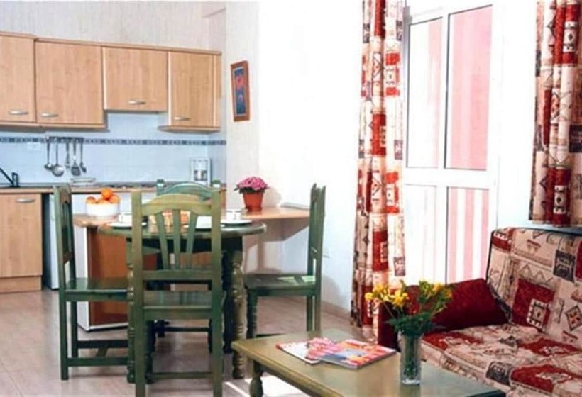 דירת חדר, Apartamentos Alta