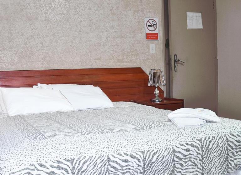 اتاق خانوادگی, 7 Calles