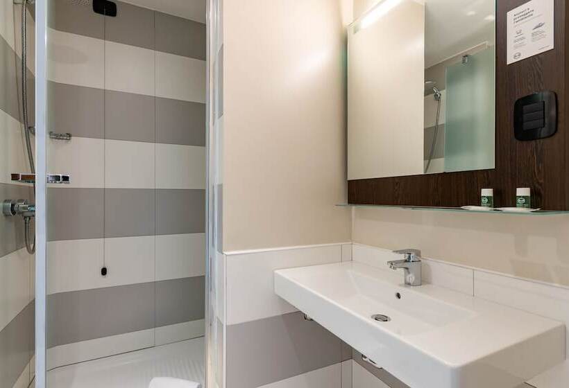 اتاق استاندارد, B&b Hotel Cremona