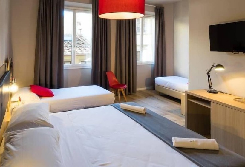 اتاق استاندارد سه نفره, Centro