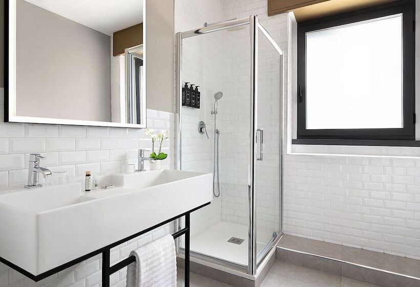 سوییت, Duo Milan Porta Nuova, A Tribute Portfolio