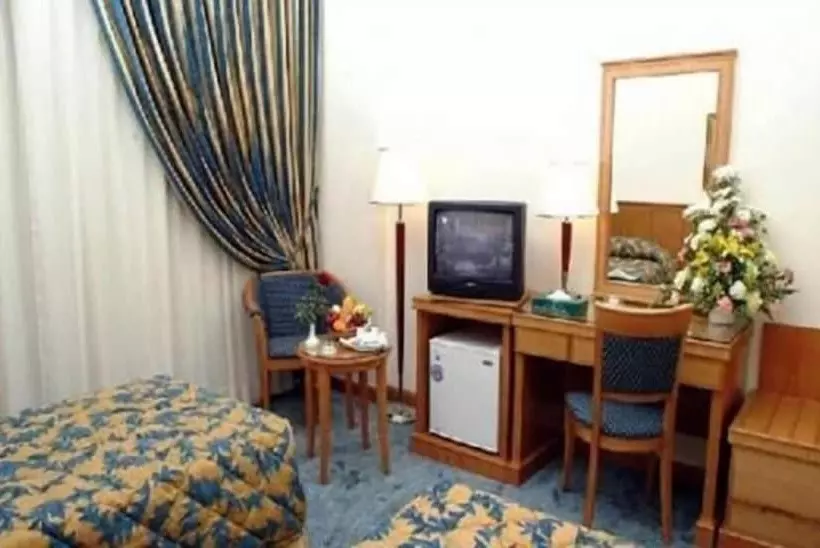 اتاق استاندارد سه نفره, Elaf Ajyad Hotel Makkah