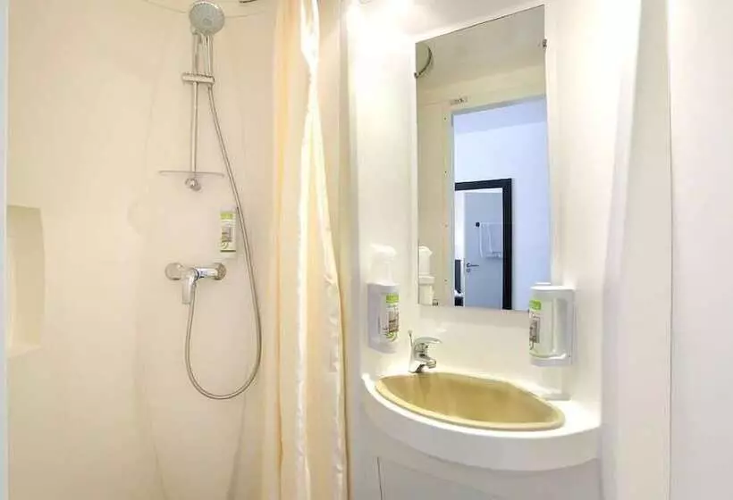 Chambre Quadruple Standard, Grand Hotel Sénia